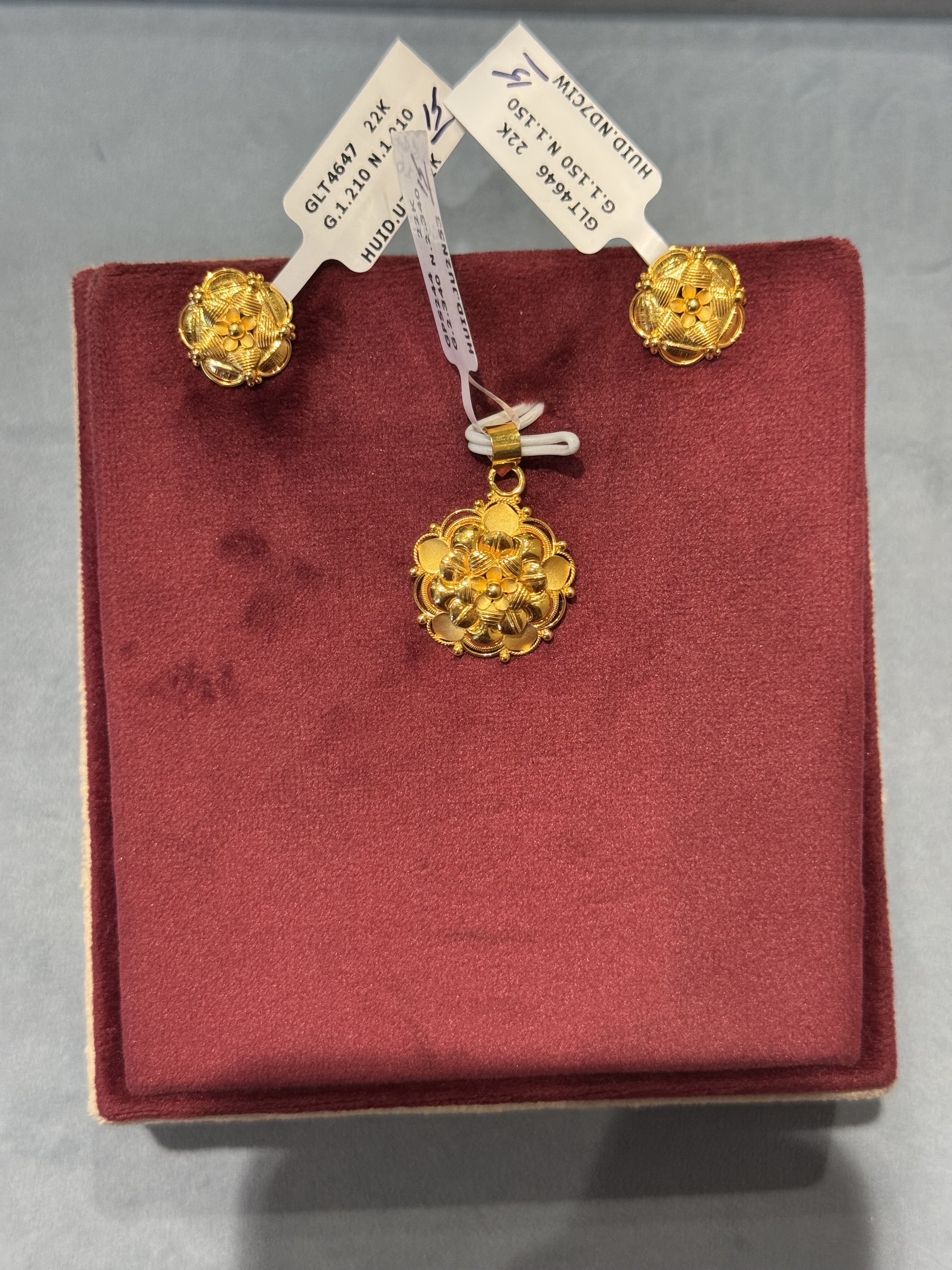 Pendant Sets