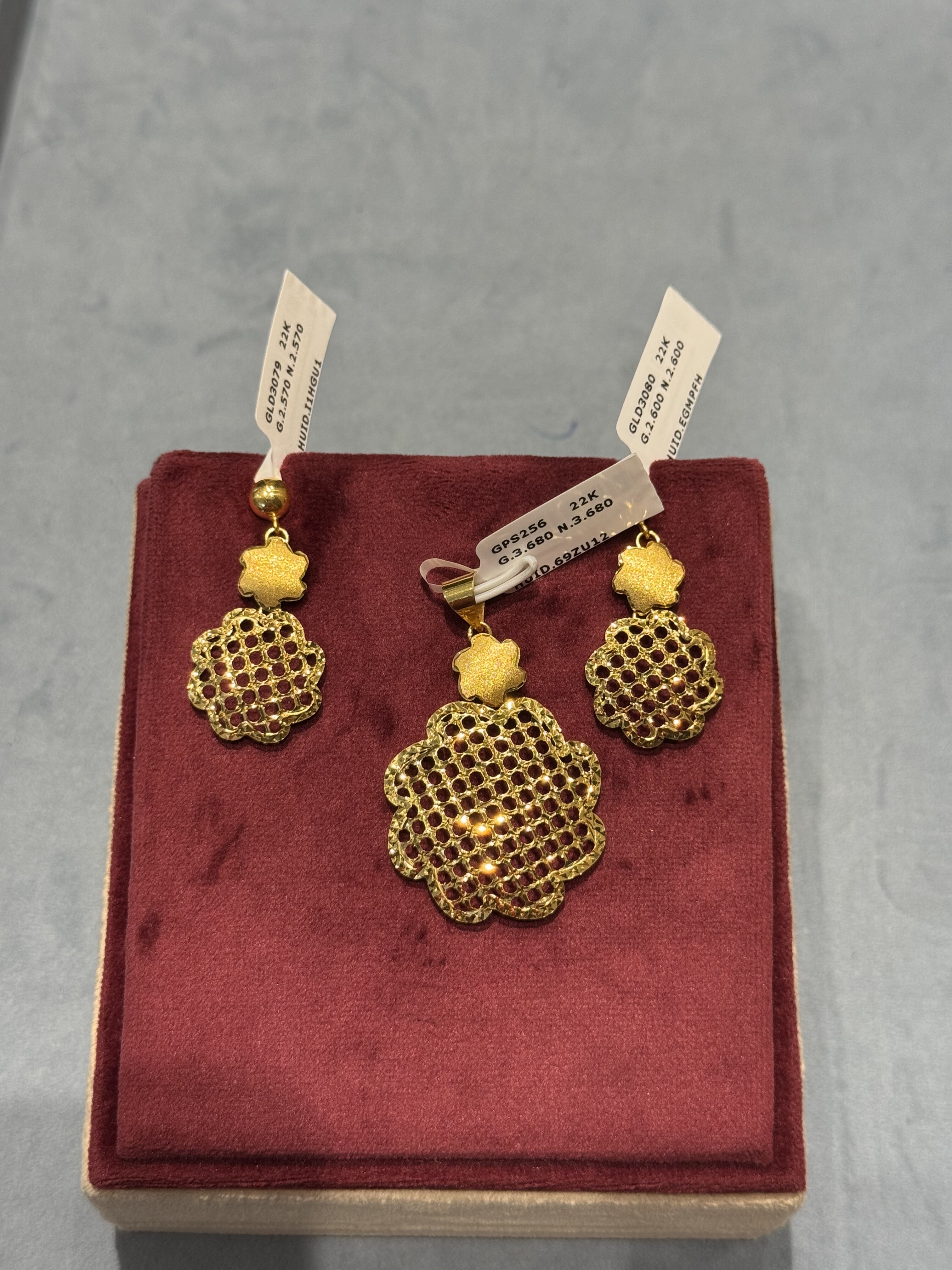 Pendant Sets