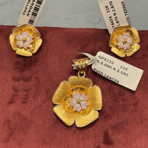 Pendant Sets