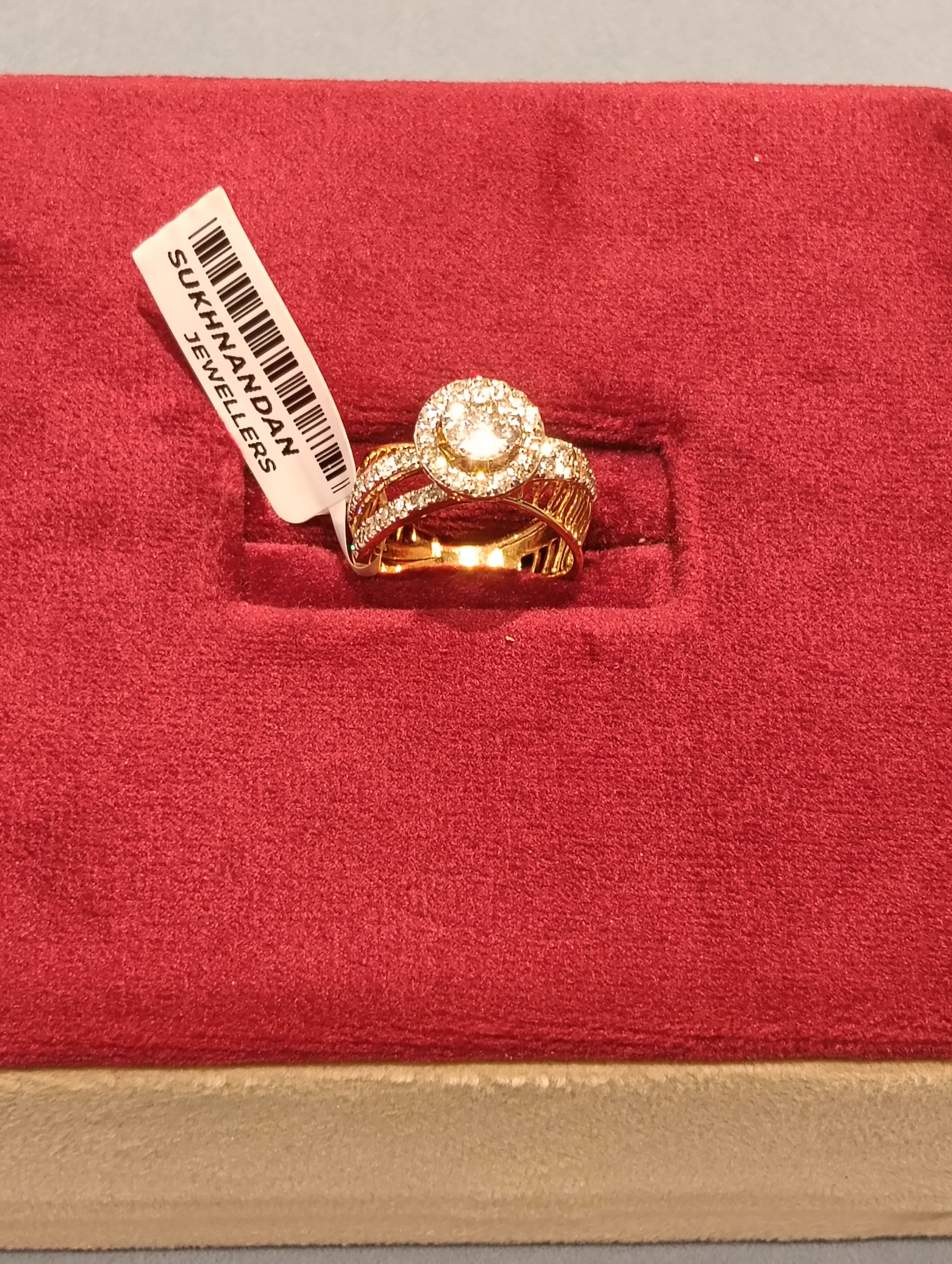 Diamond Ladies rings