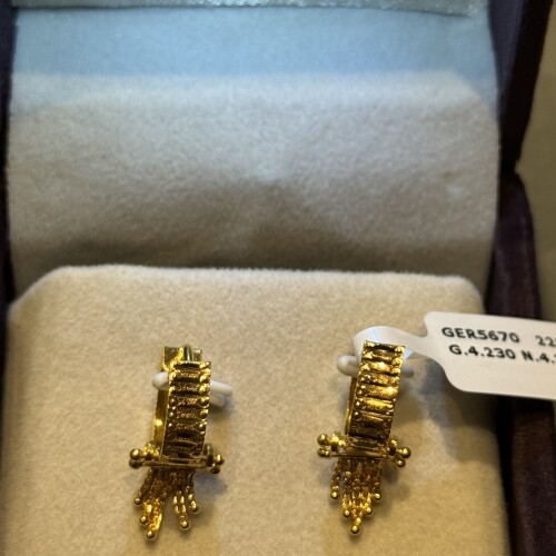 Ear rings