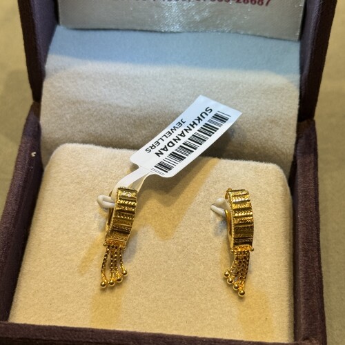Ear rings