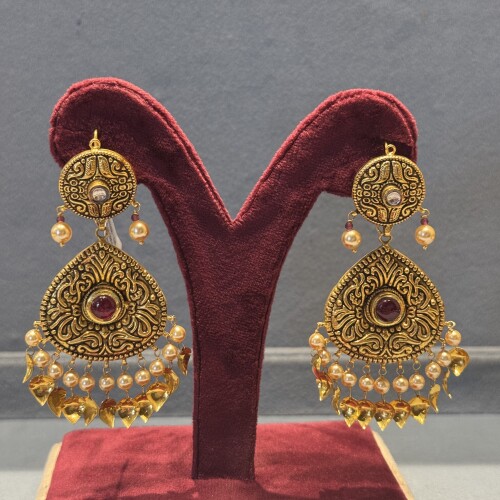 Danglers