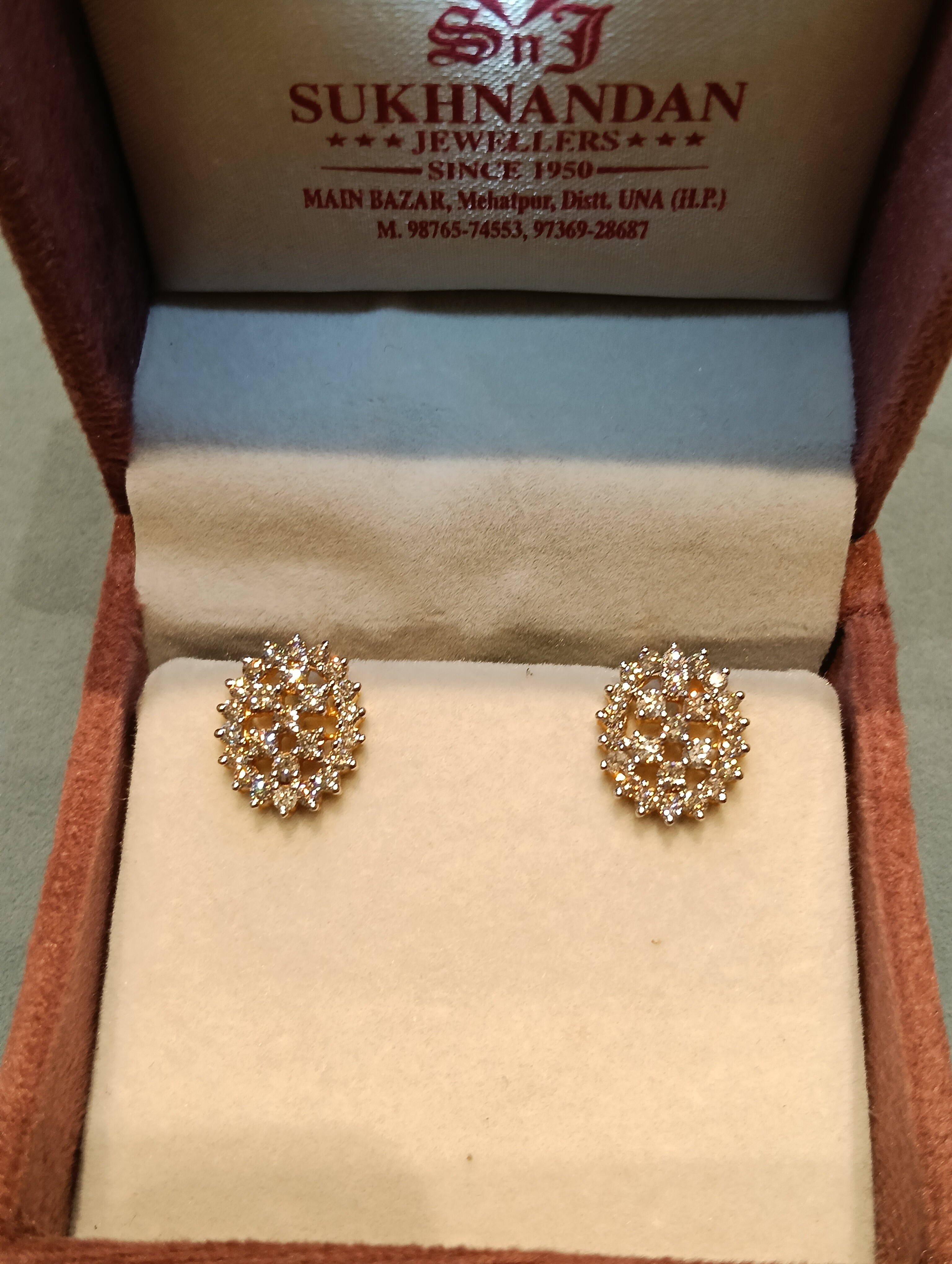 Diamond Tops