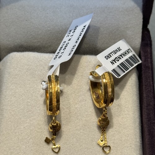 Ear rings