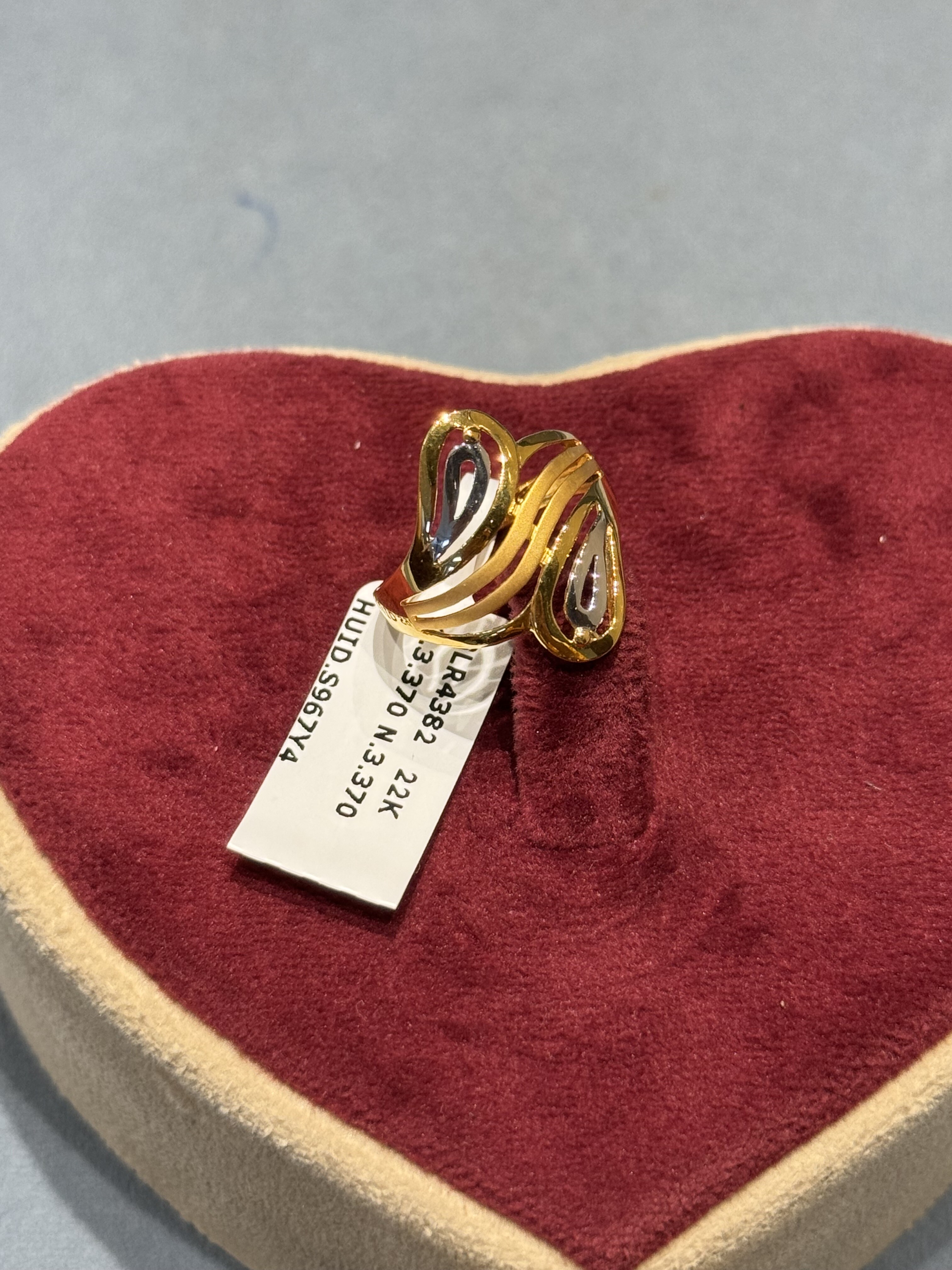 Ladies Rings