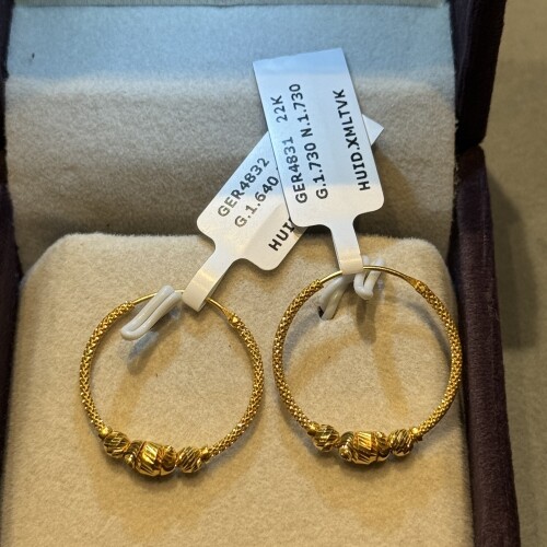 Ear rings