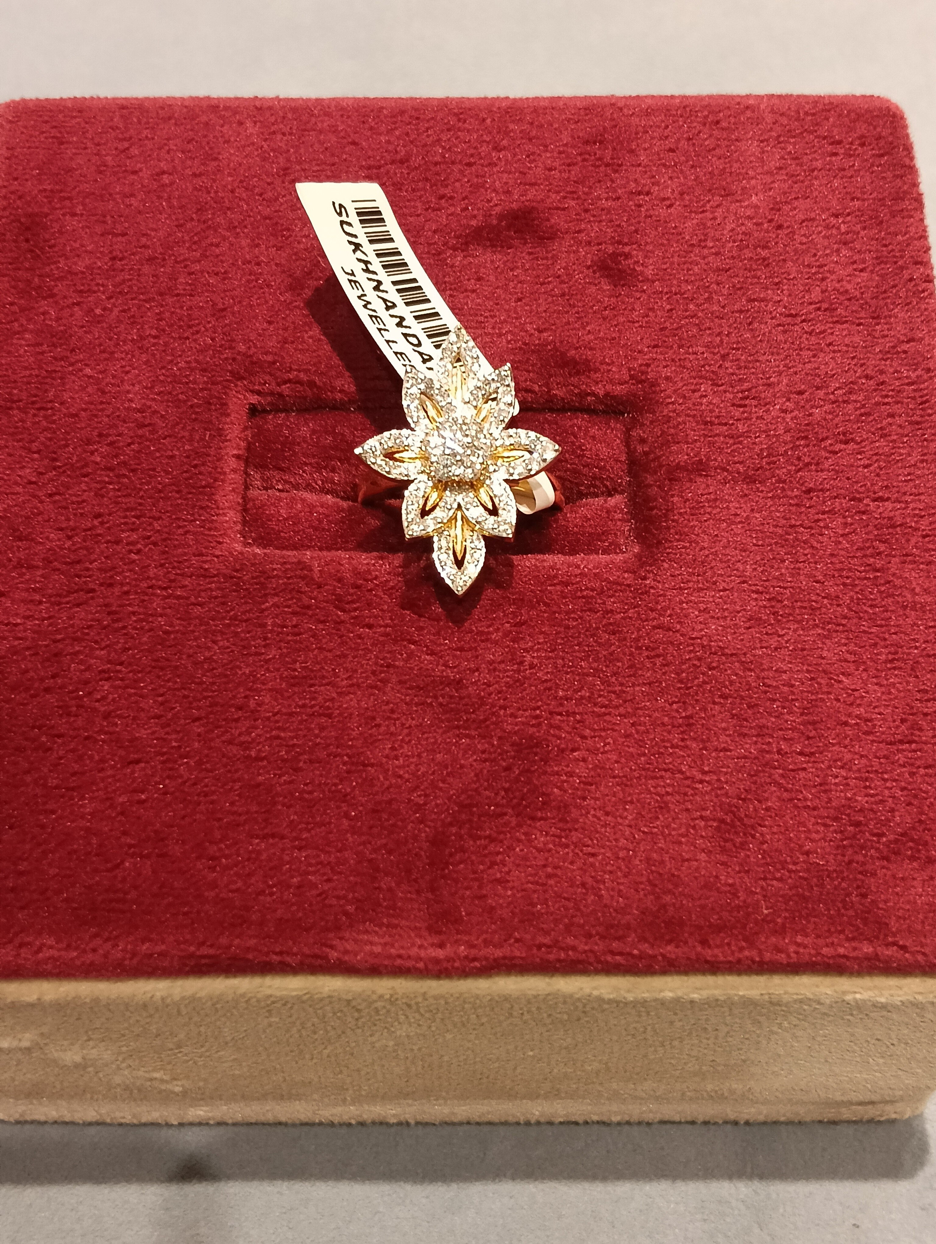 Diamond Ladies rings