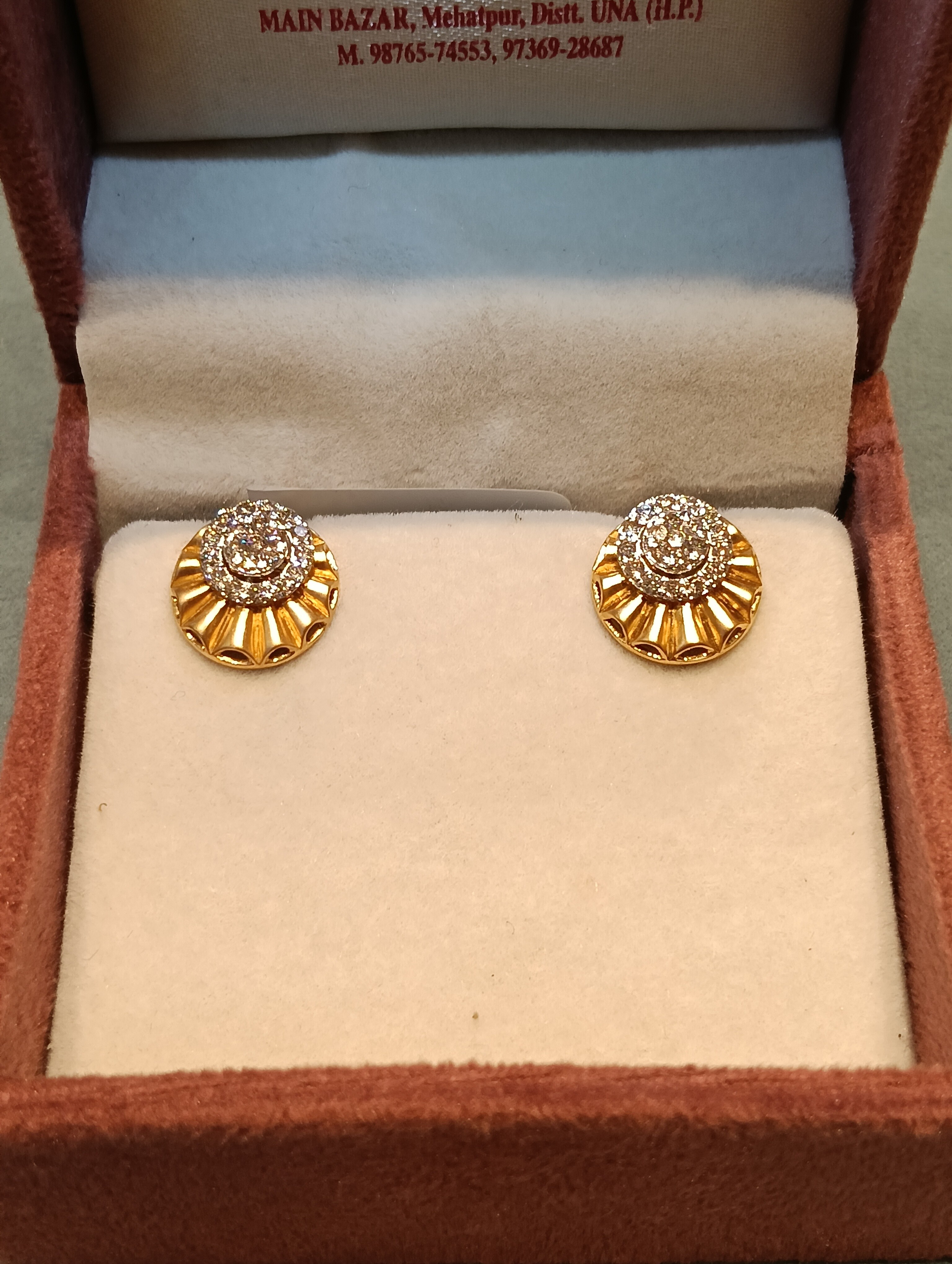 Diamond Tops
