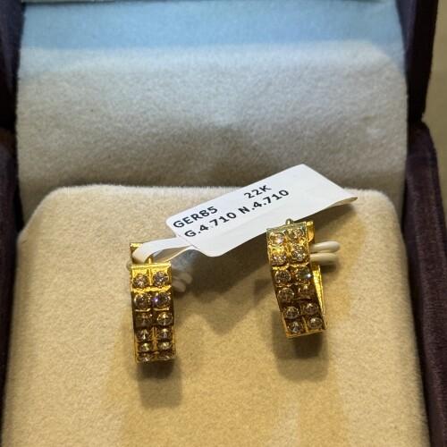 Ear rings