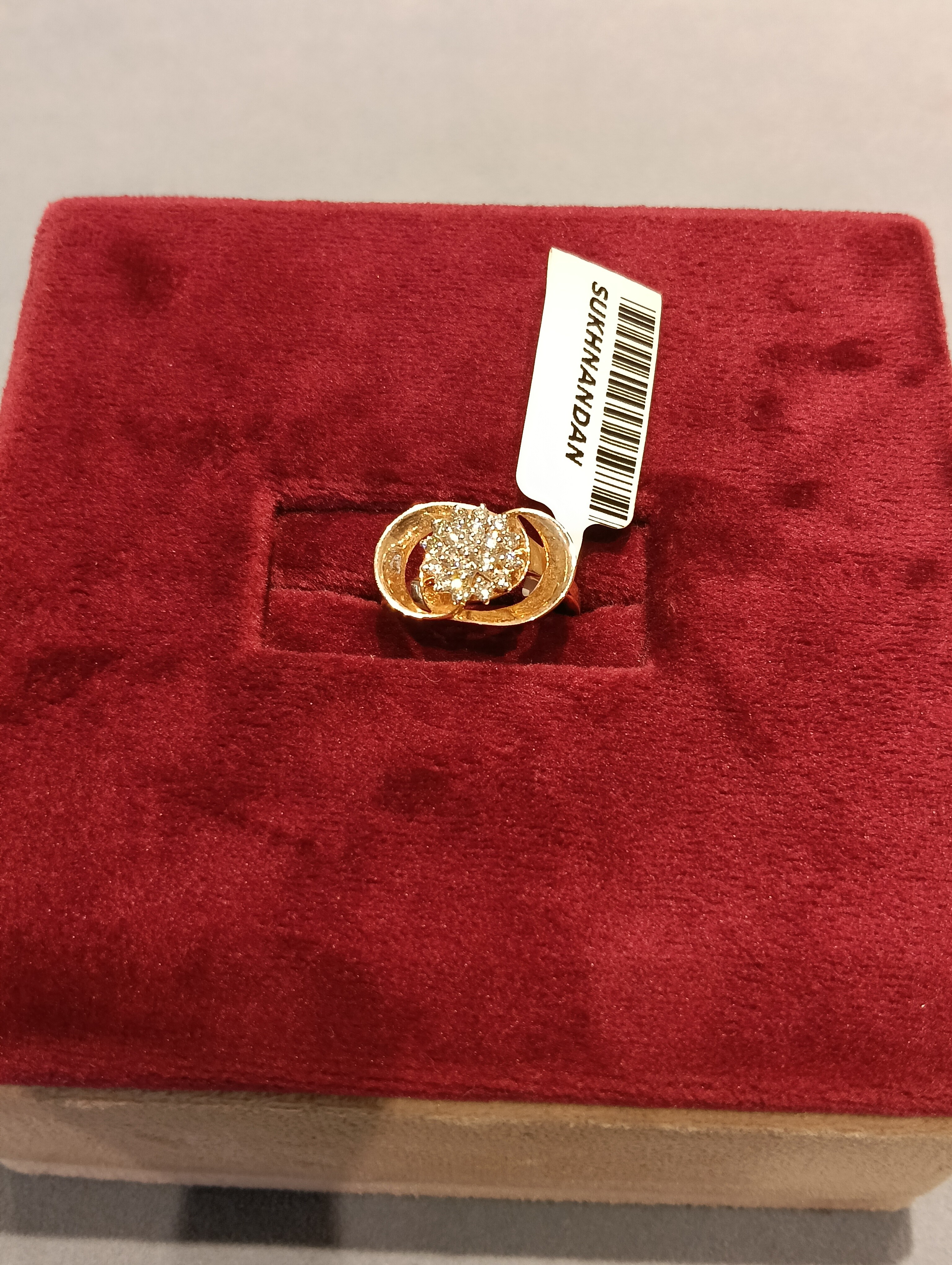 Diamond Ladies rings