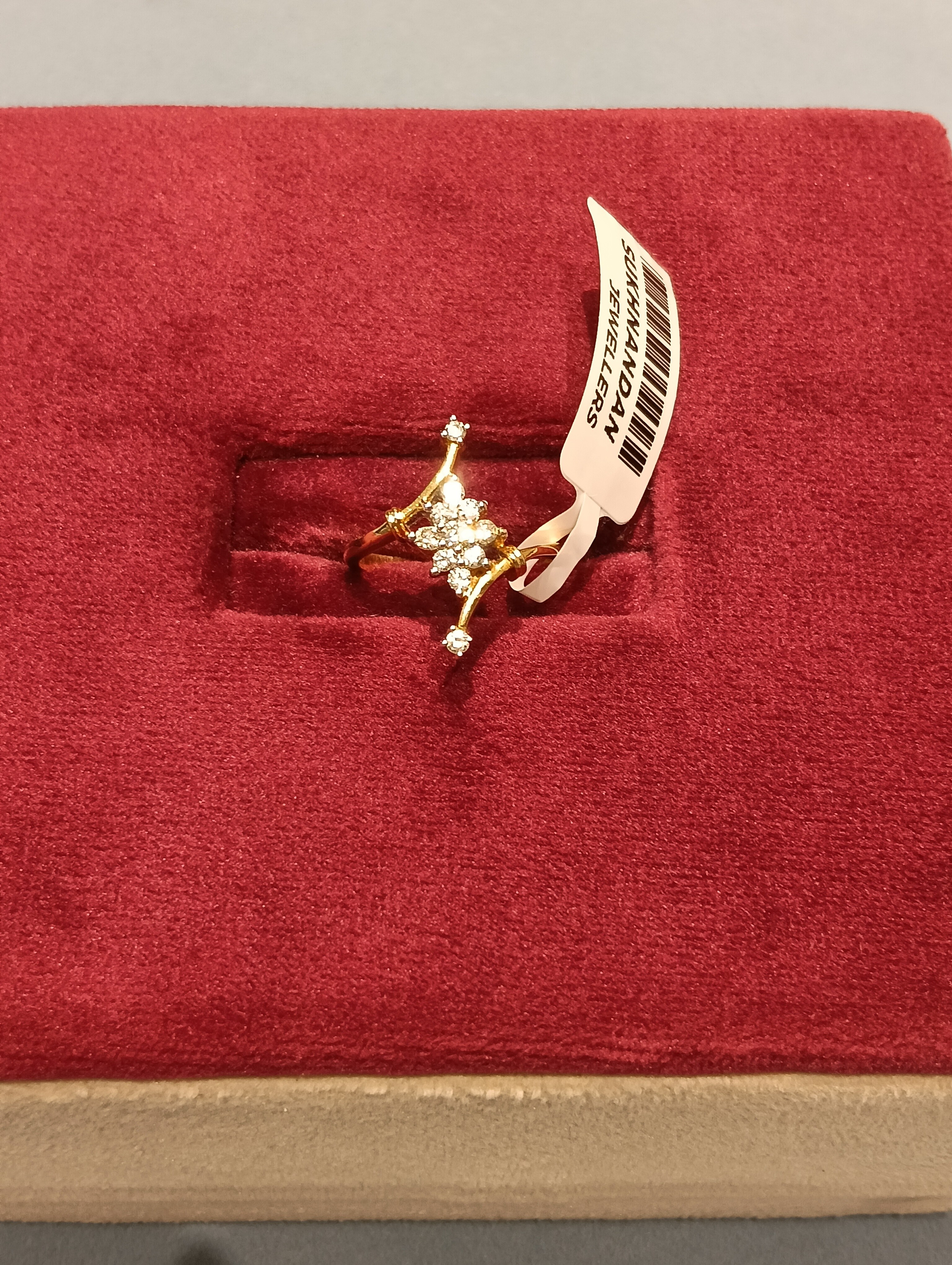 Diamond Ladies rings