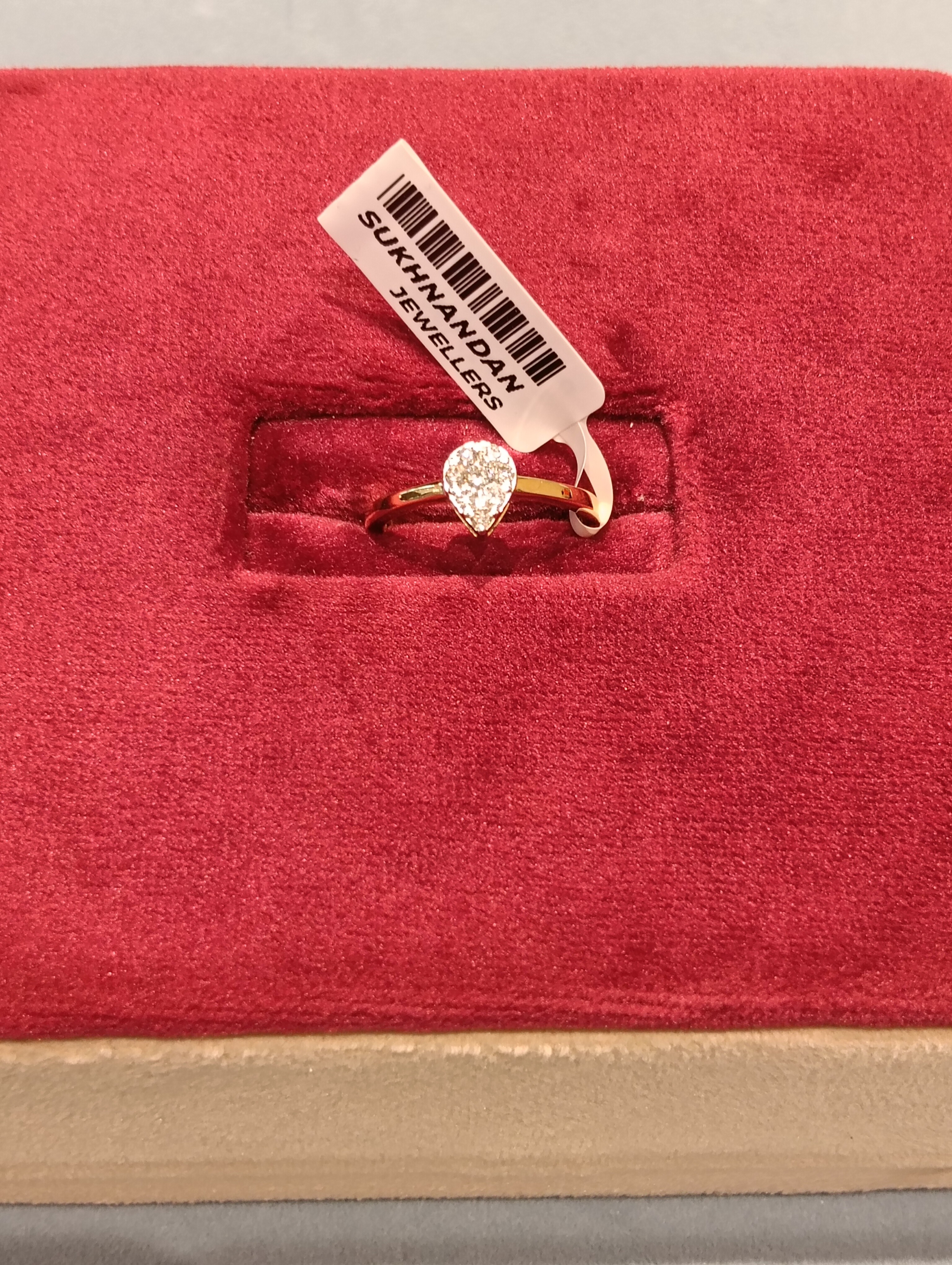 Diamond Ladies rings
