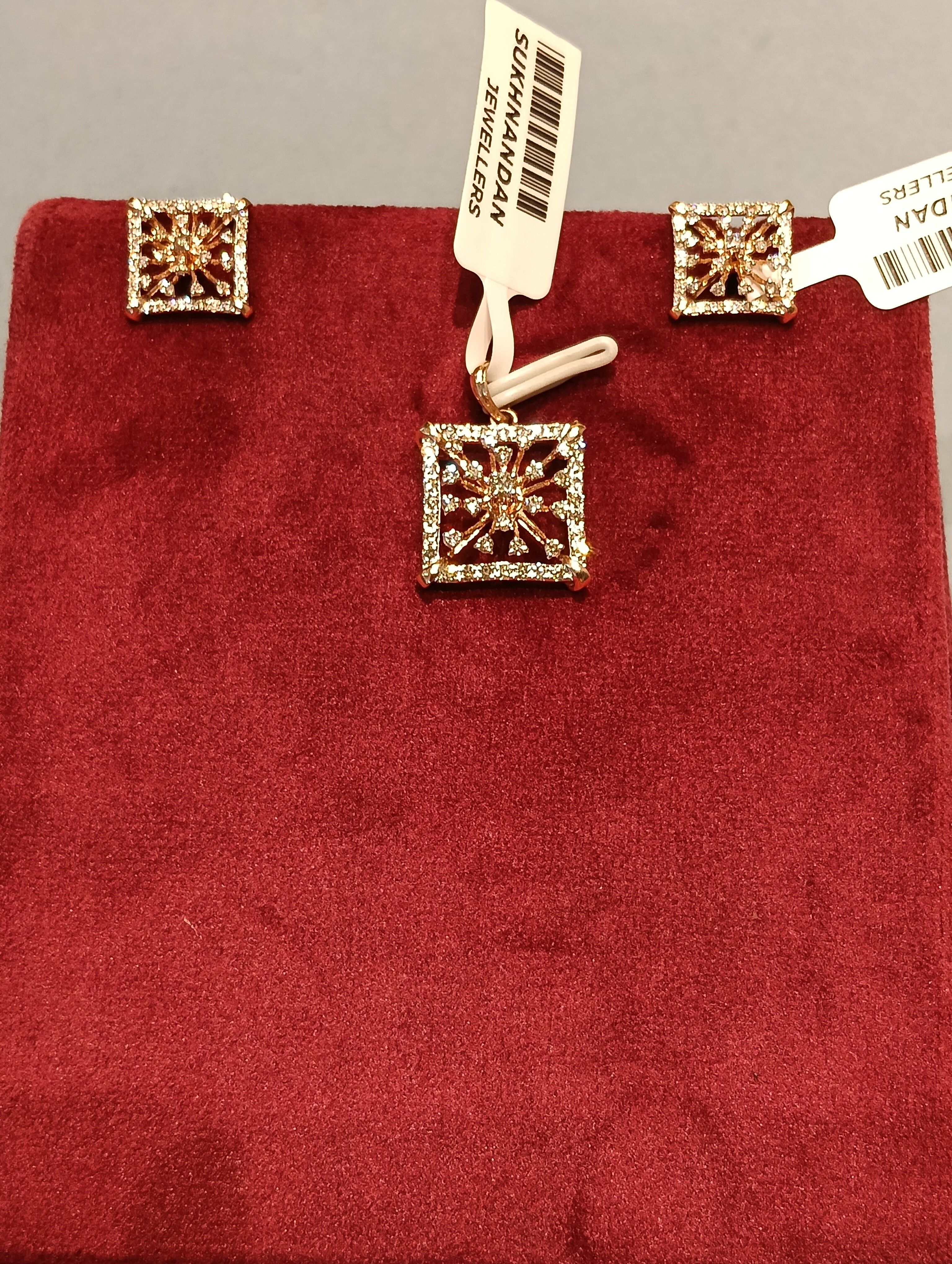 Diamond Pendant sets