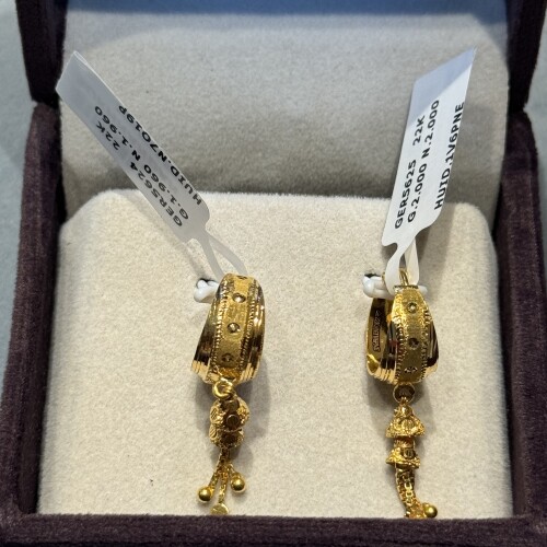 Ear rings