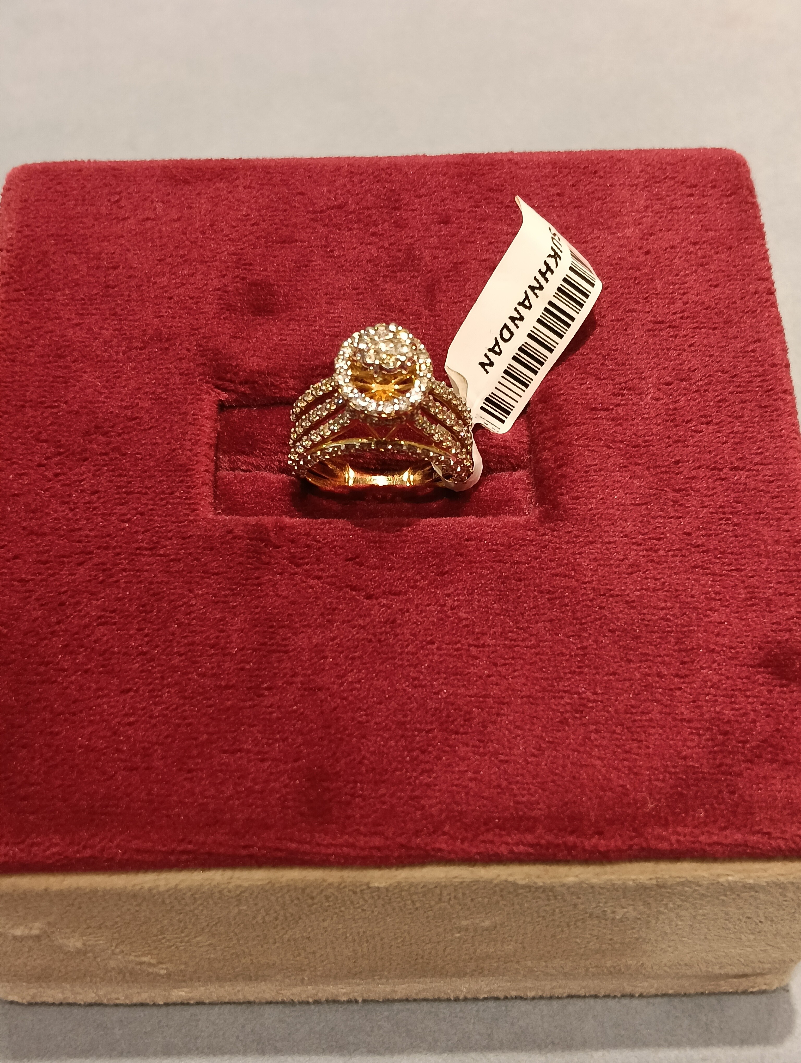 Diamond Ladies rings