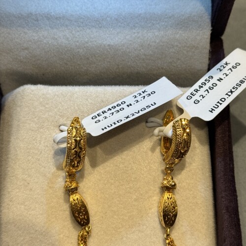 Ear rings