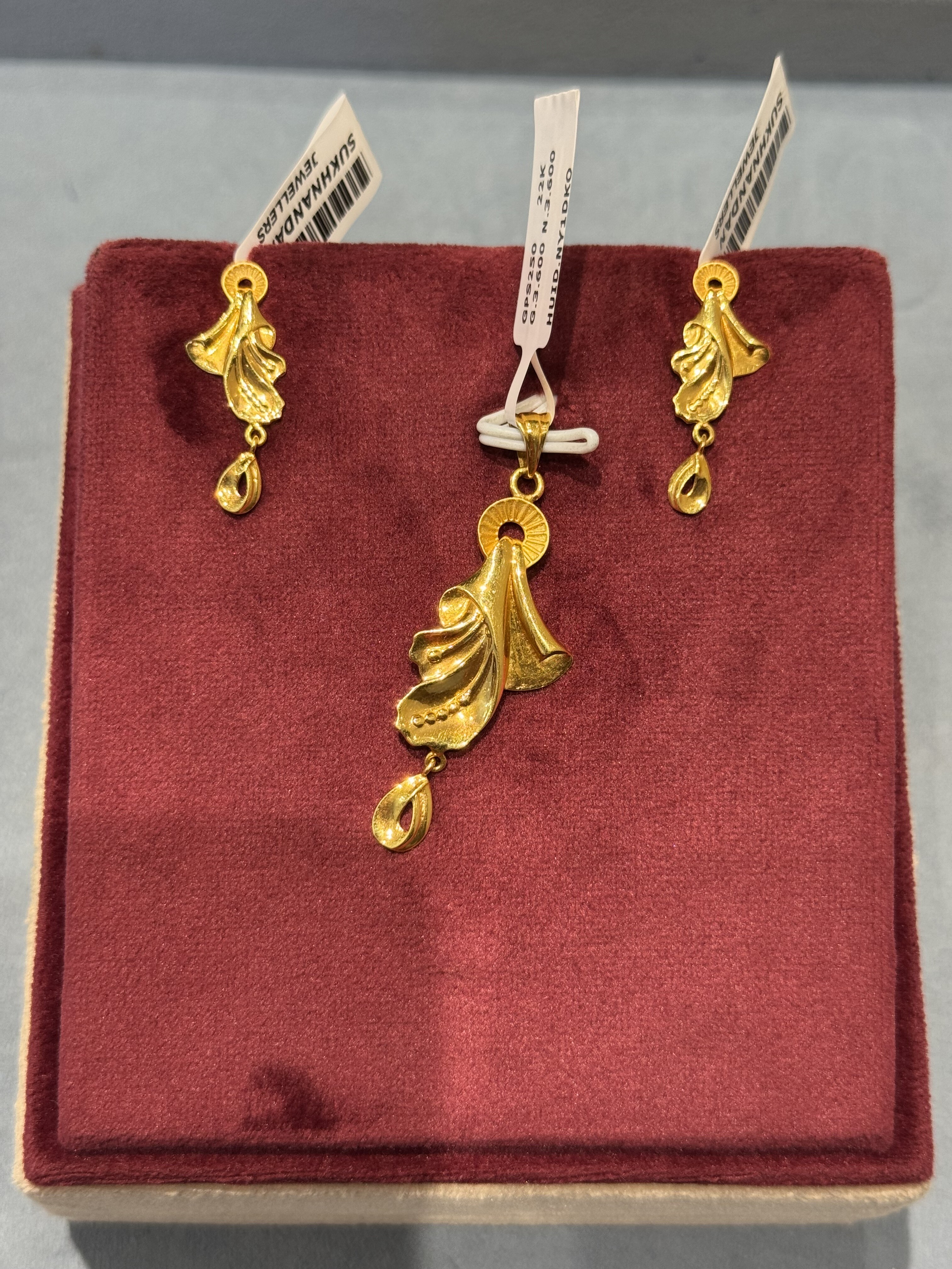 Pendant Sets
