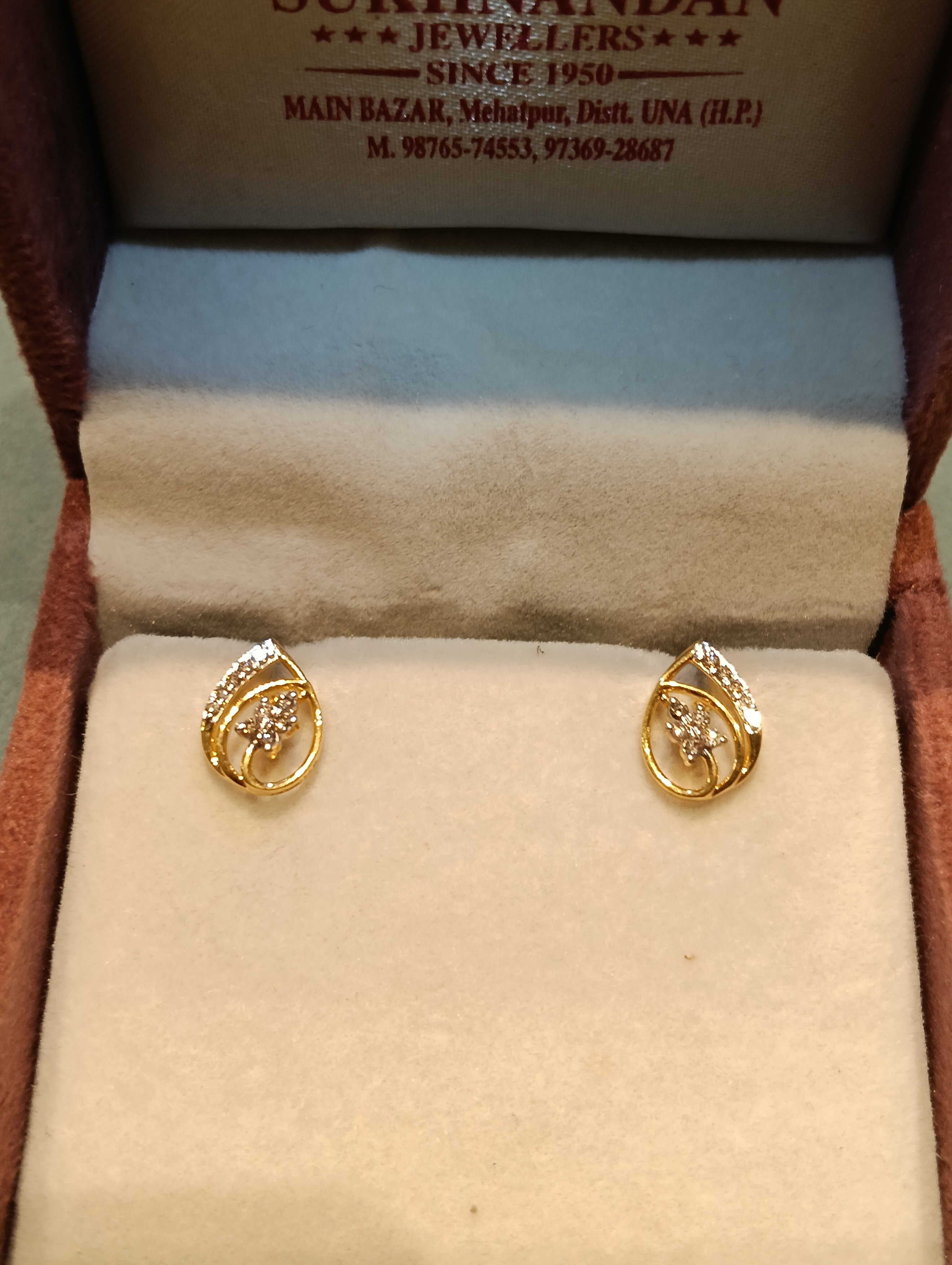 Diamond Tops
