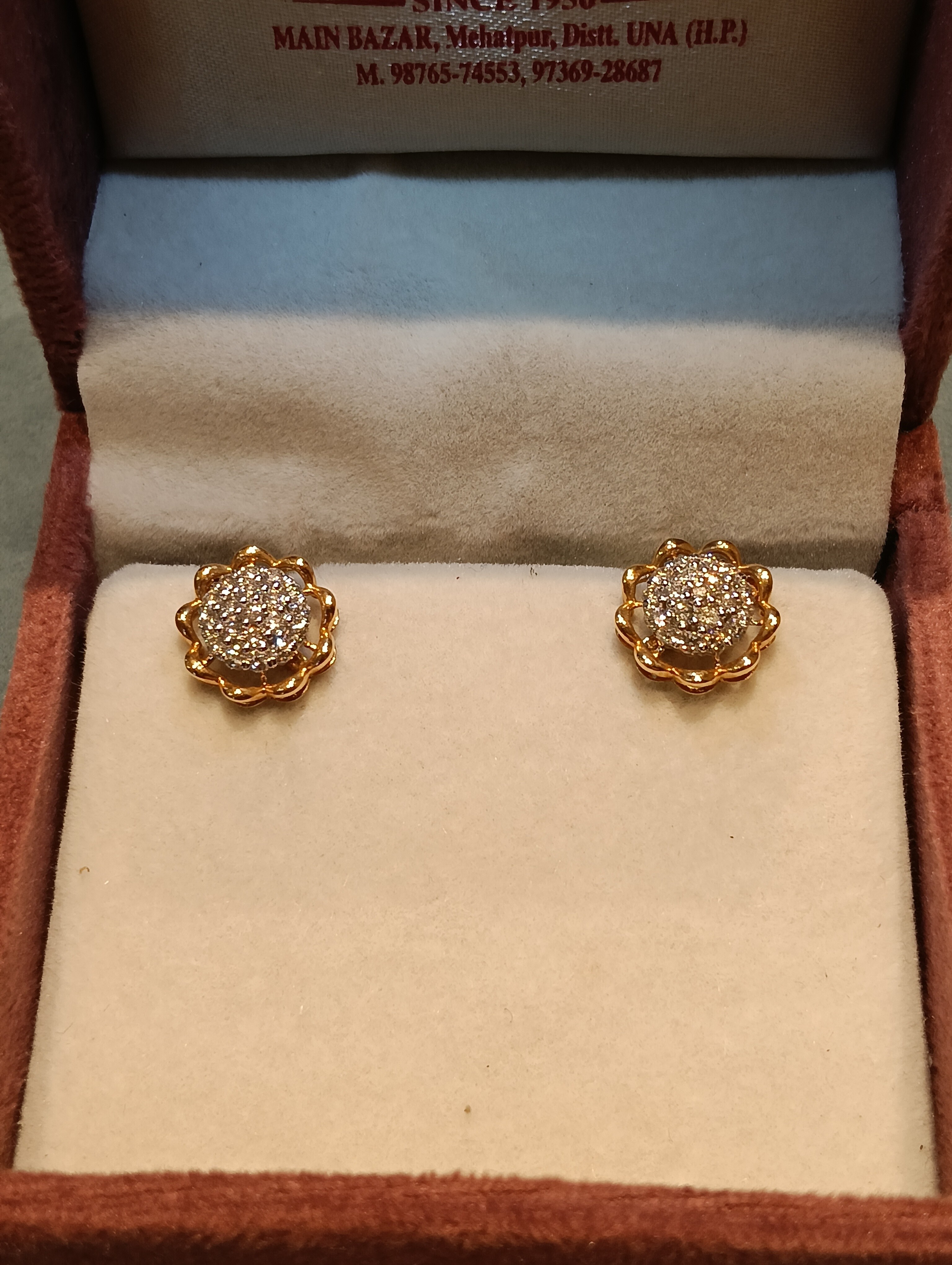Diamond Tops