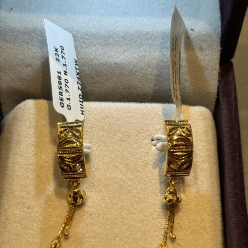 Ear rings