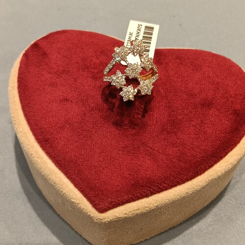 Diamond Ladies rings