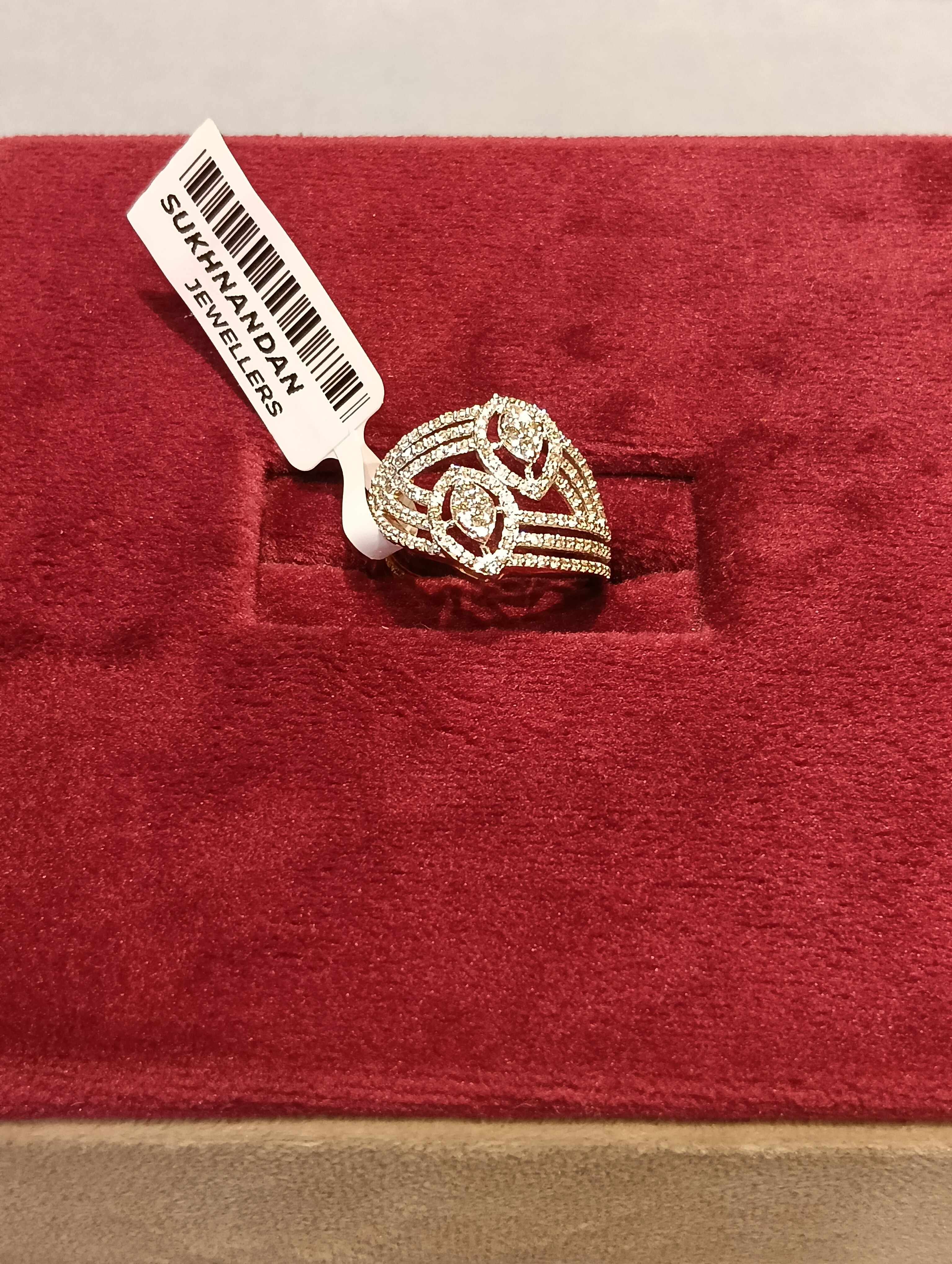 Diamond Ladies rings