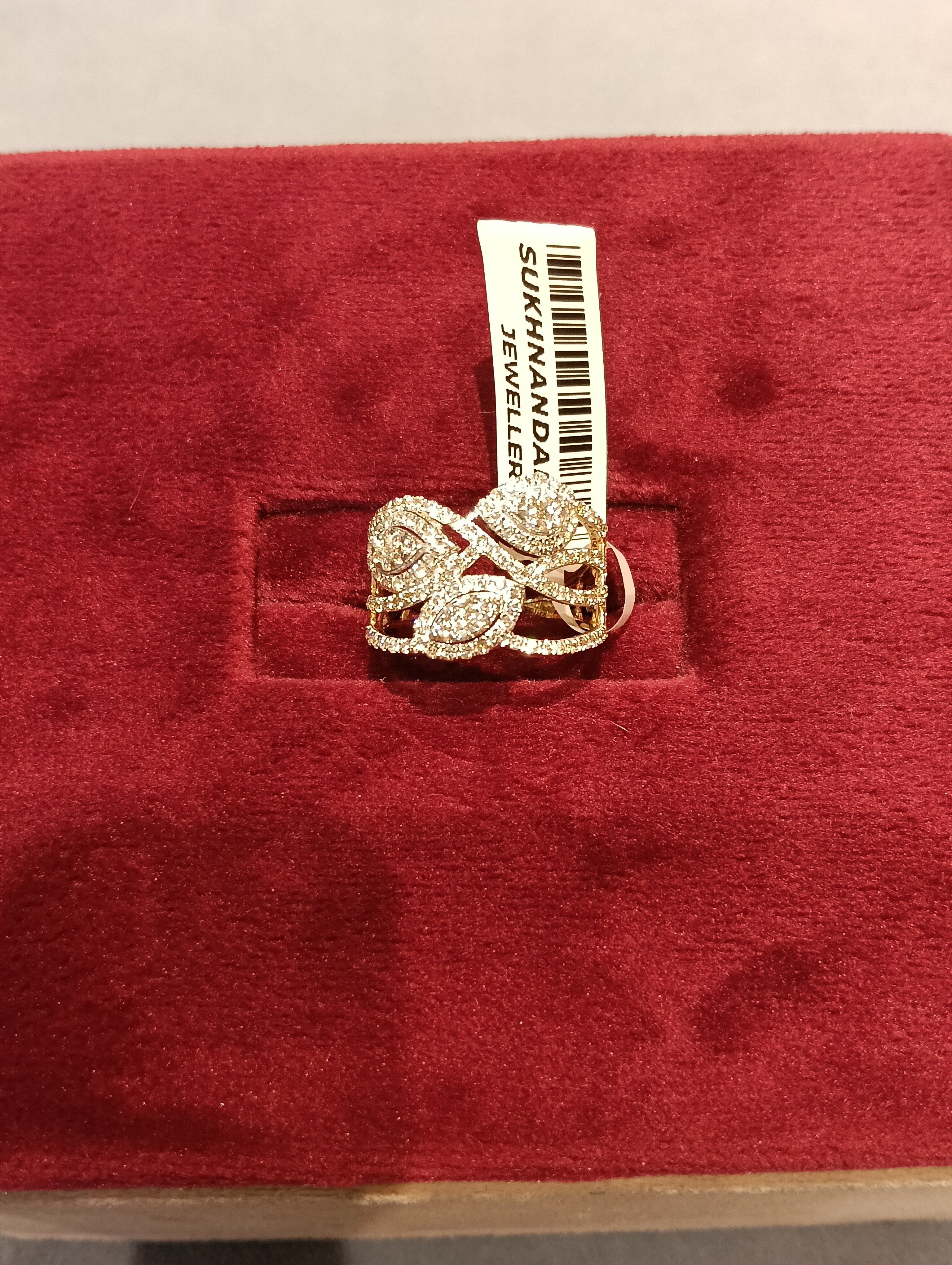 Diamond Ladies rings