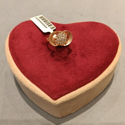 Diamond Ladies rings