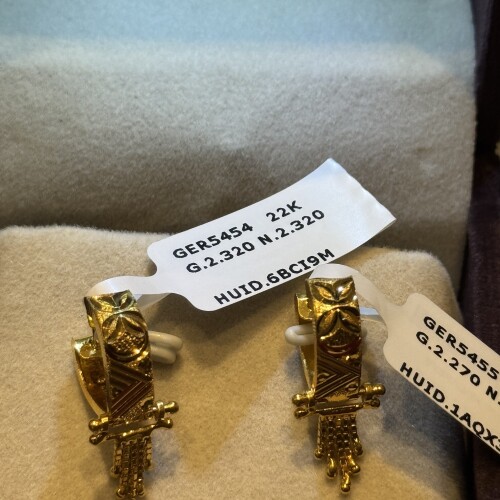 Ear rings
