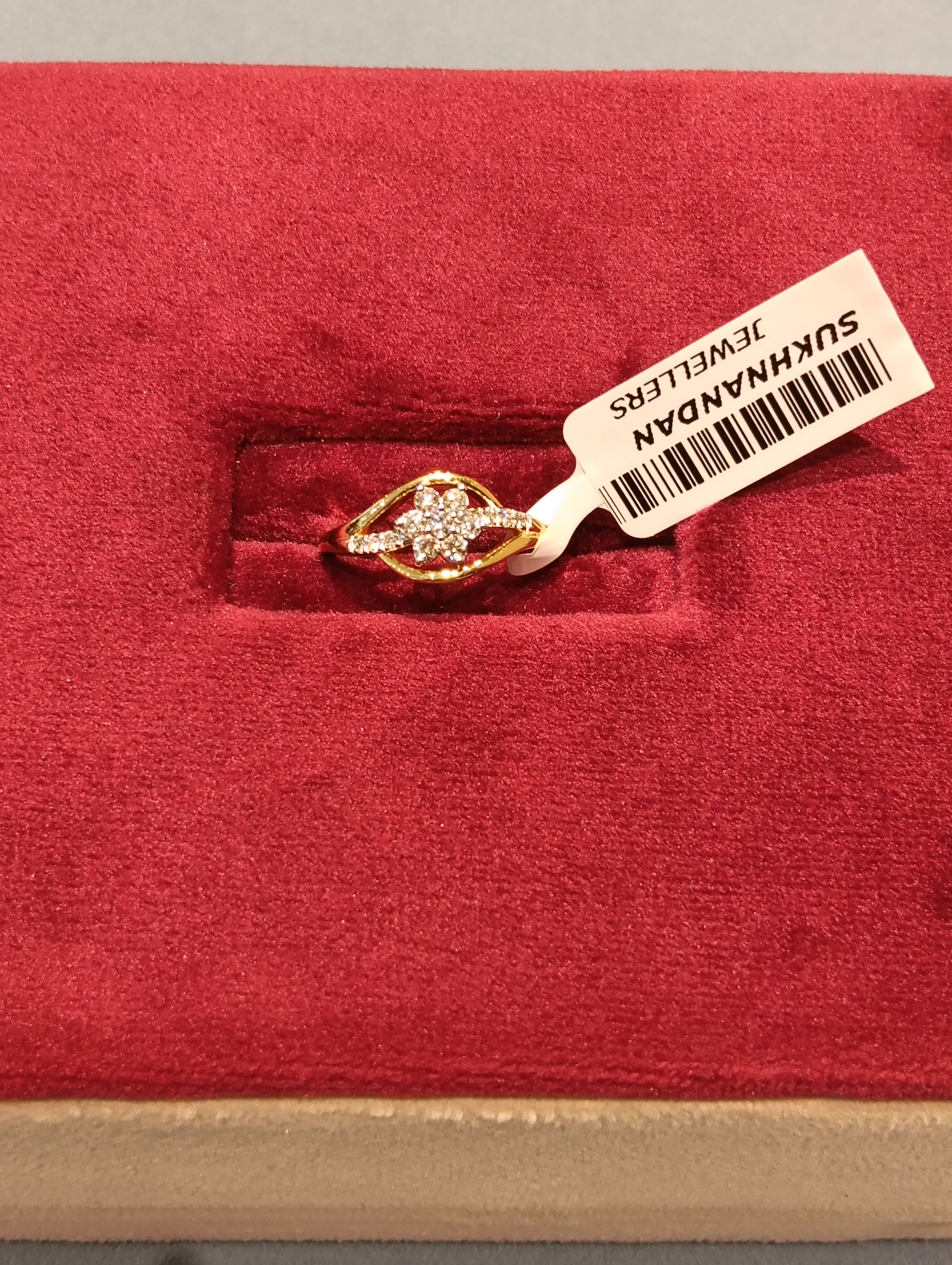 Diamond Ladies rings