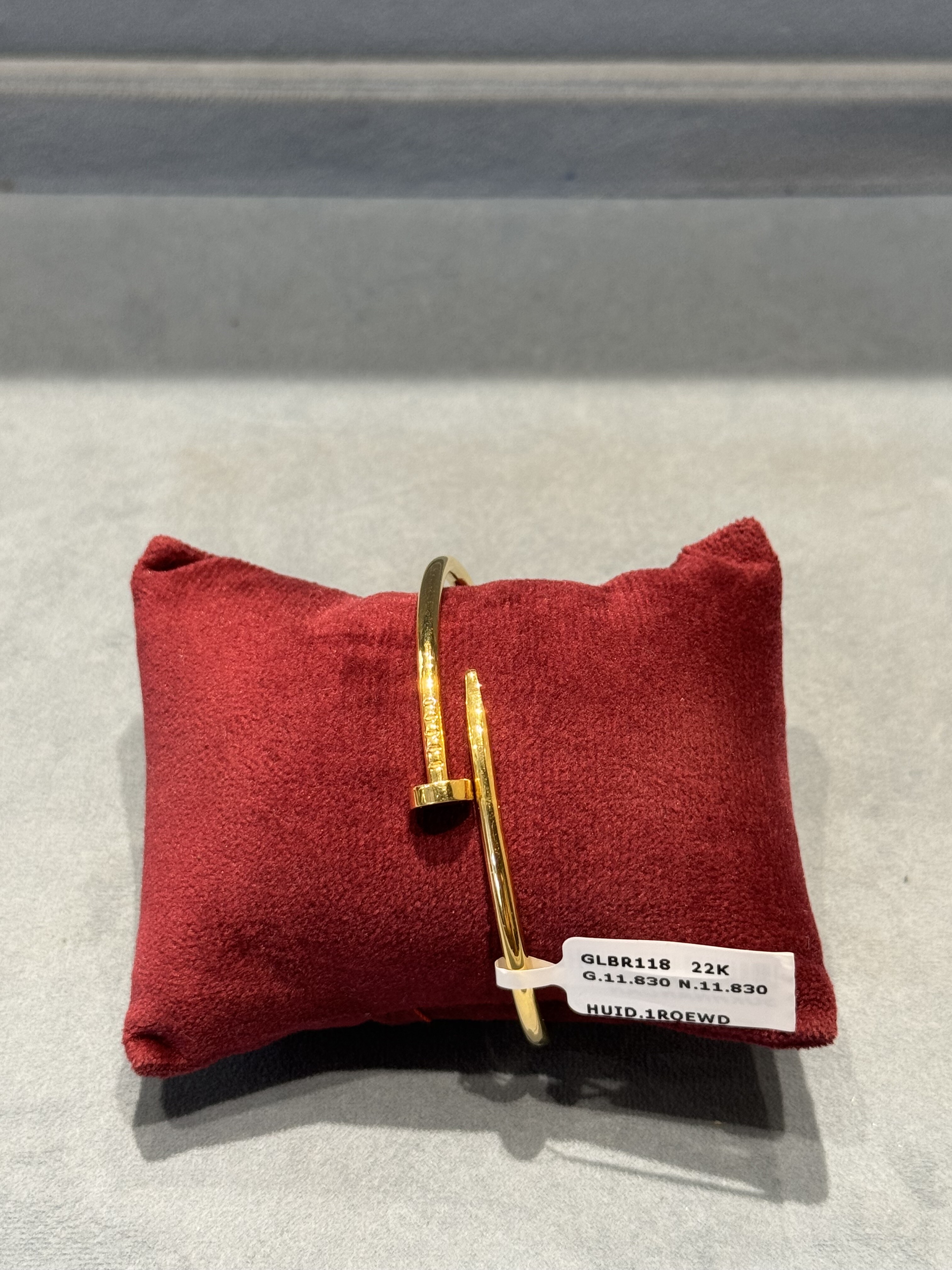 Ladies Bracelet