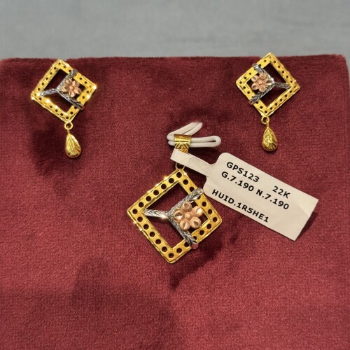 Pendant Sets