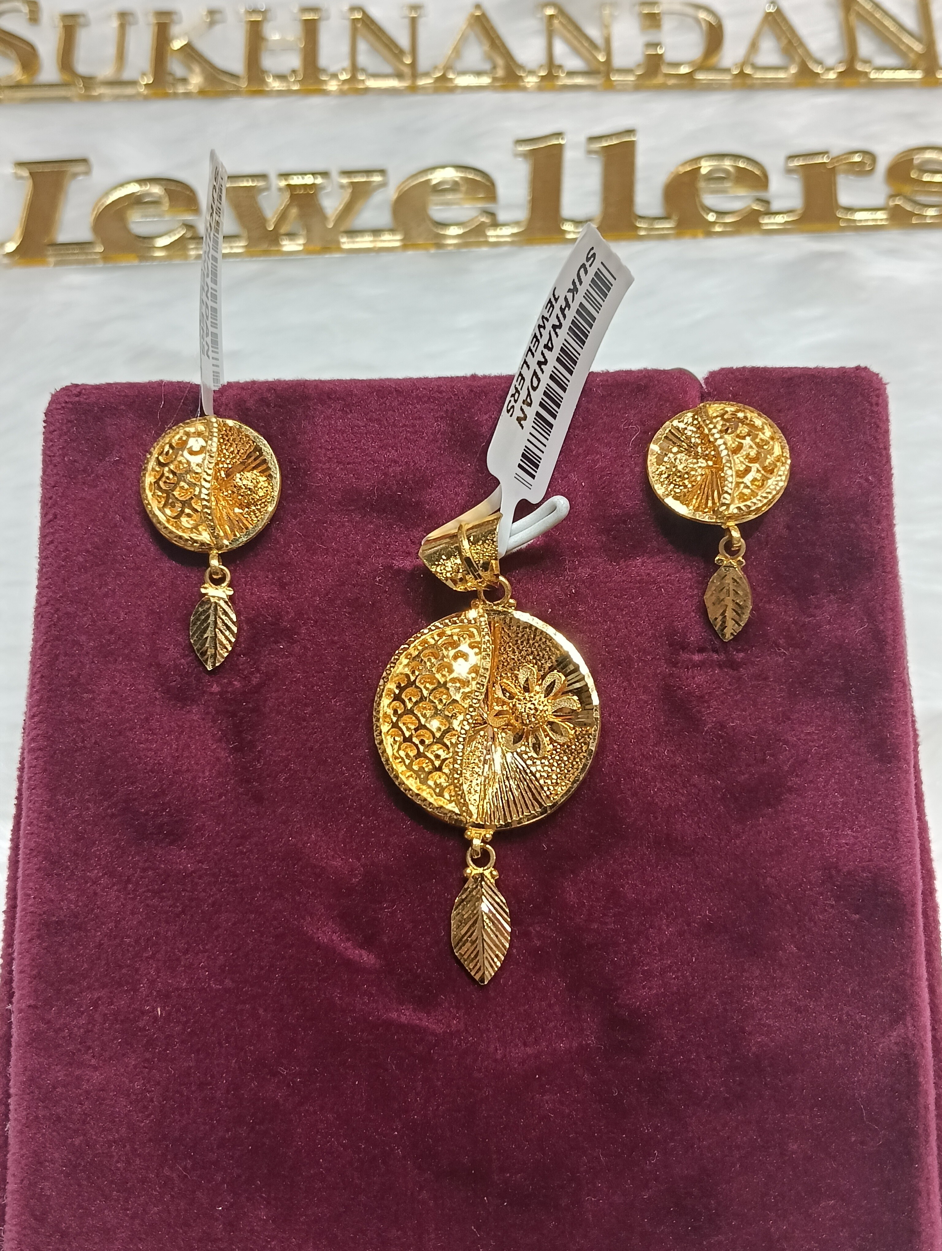 Pendant Sets