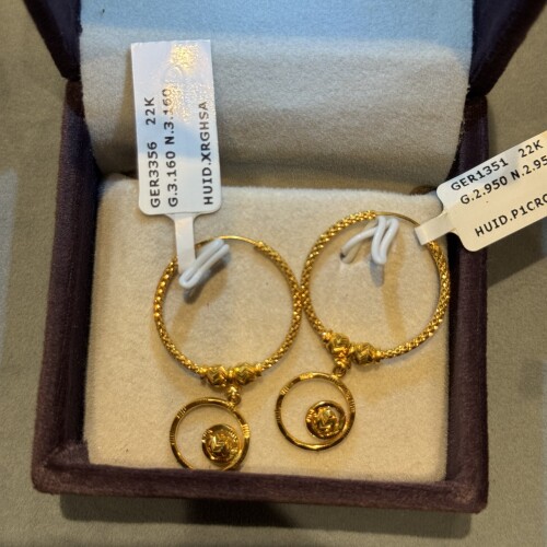 Ear rings