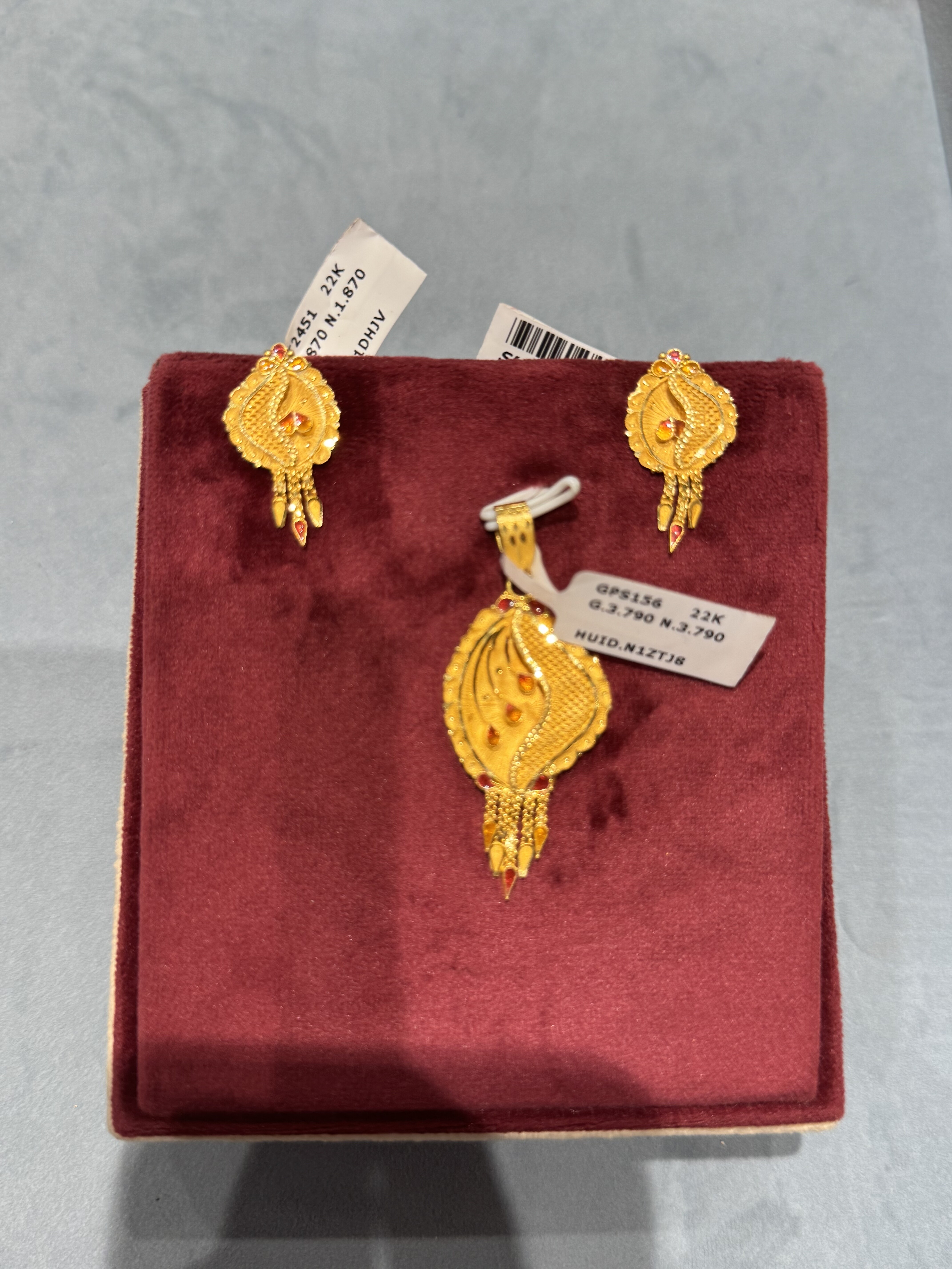 Pendant Sets