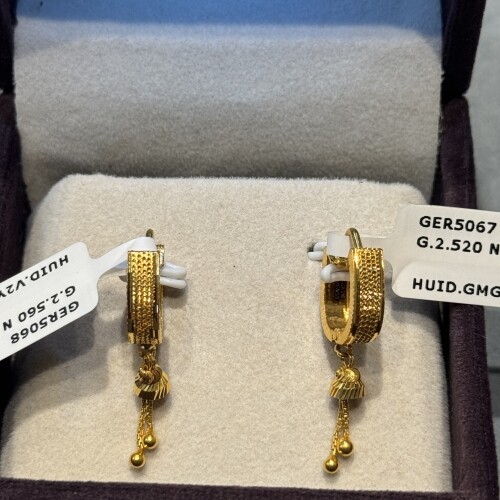 Ear rings