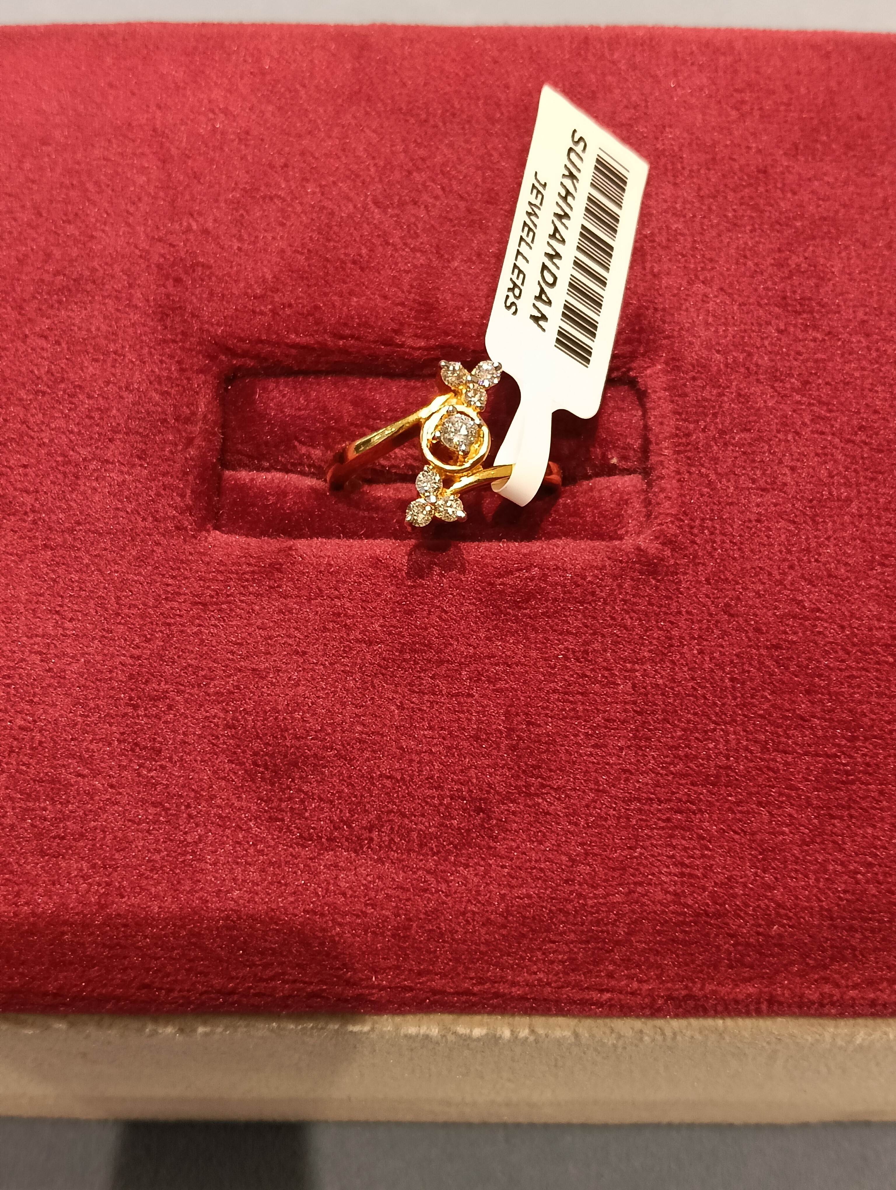 Diamond Ladies rings