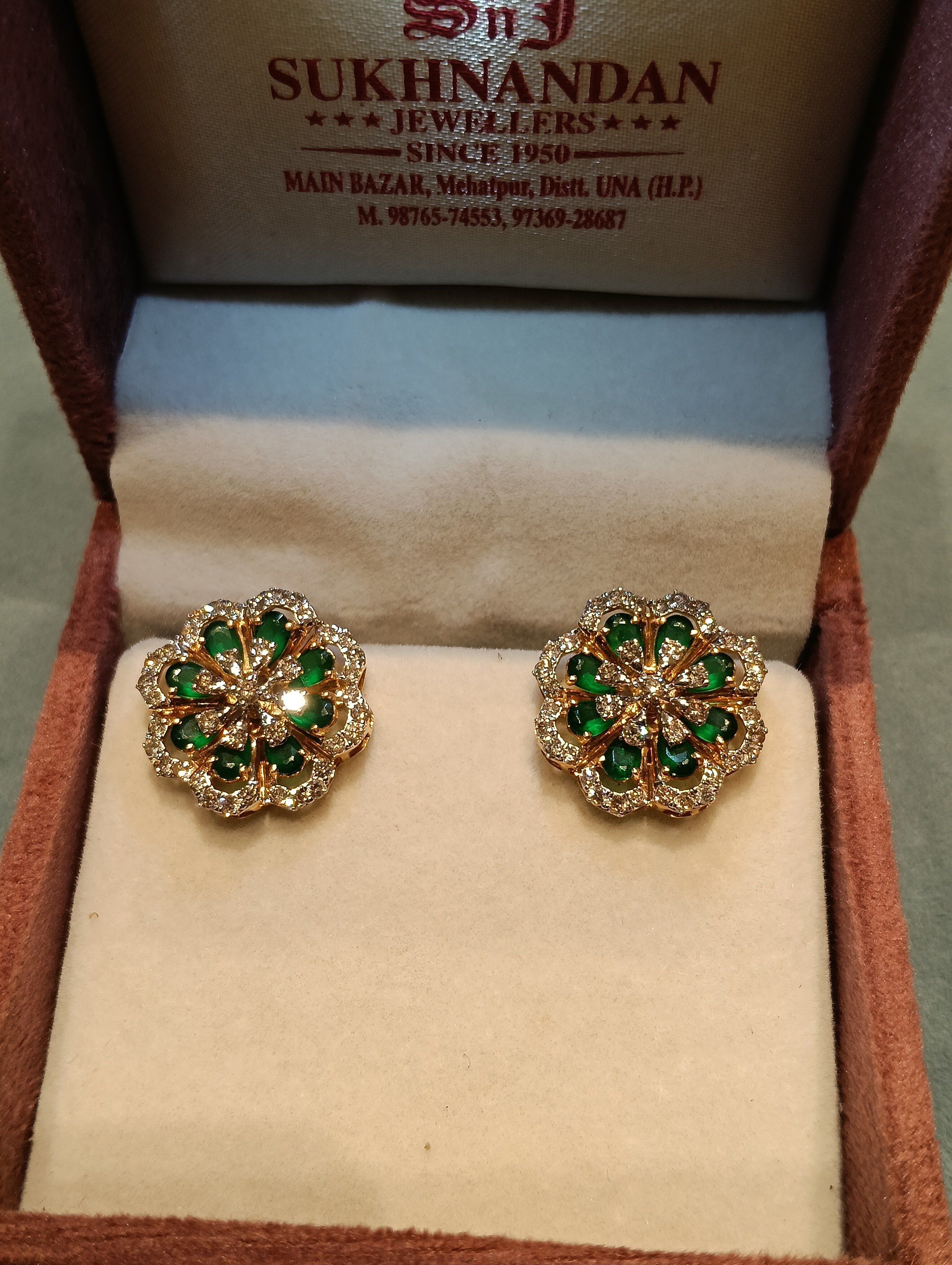 Diamond Tops