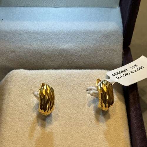 Ear rings