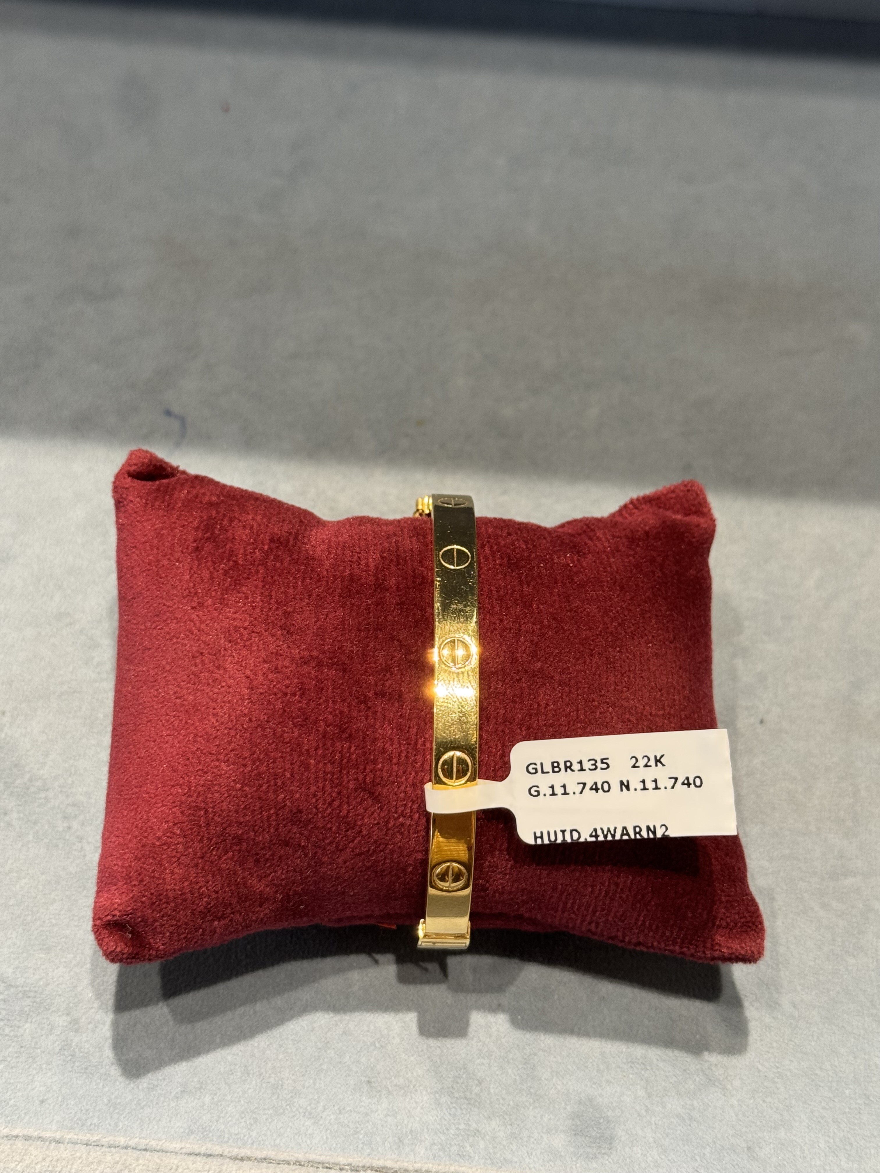 Ladies Bracelet
